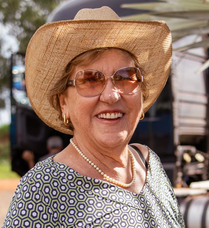 Maria Helena · Linha Agro DORTMUND BOLD