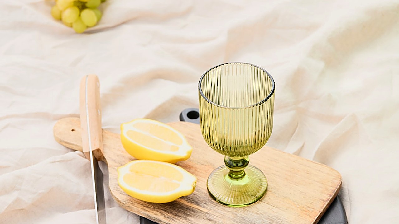 Descubre cómo el alcohol afecta la cetosis, qué bebidas son más seguras y cómo minimizar sus efectos en tu dieta keto…