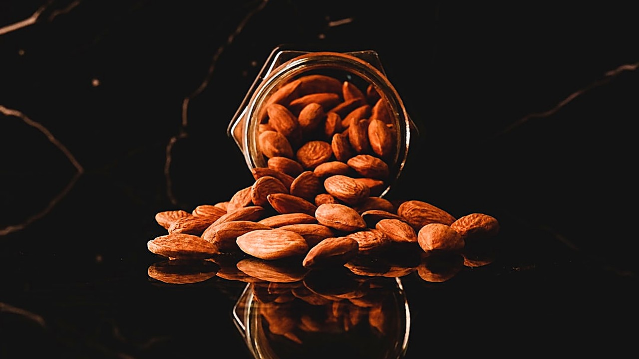 Descubre qué alimentos no activan la respuesta insulínica y mantienen tu ventana de ayuno intermitente intacta. Guía…