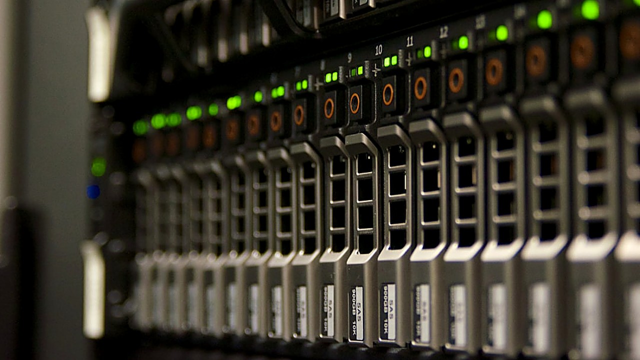 Learn the 9 clear signs that show you are confusing shared and VPS hosting, and how to choose the right plan for your…
