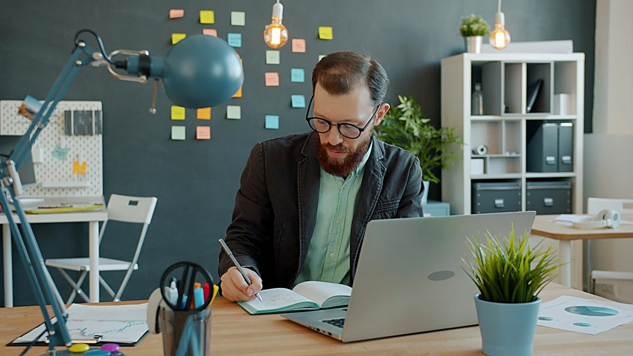 Aprende a decorar tu casa sin gastar mucho dinero y con poco tiempo libre. Ideas prácticas, económicas y rápidas…