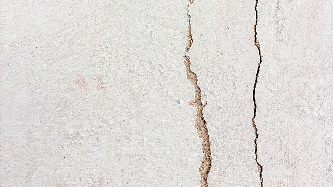 Aprende paso a paso a reparar grietas en pisos de cerámica sin sustituir baldosas. Herramientas, técnicas y consejos…