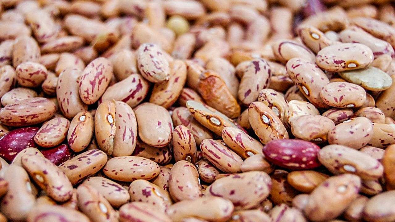 Aprende el truco definitivo para saber si tus frijoles están listos. Sin complicaciones, logra esa textura suave…