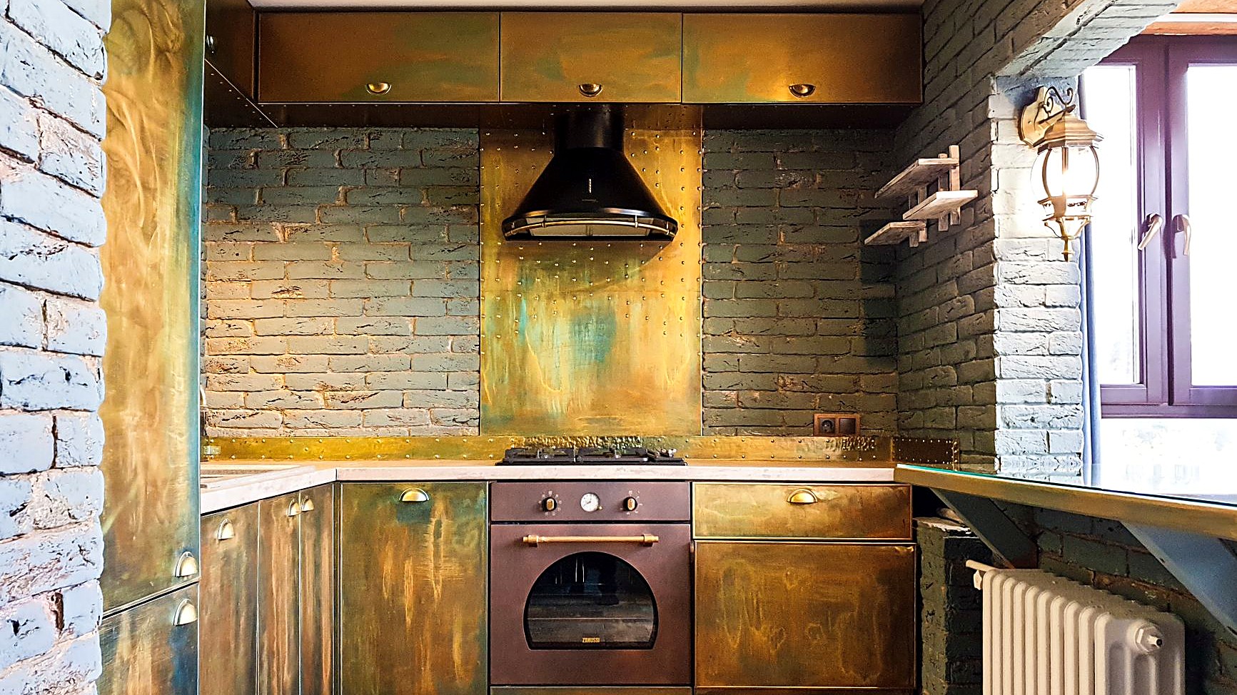 Aprende a transformar una cocina pequeña en un espacio industrial con ideas económicas, muebles funcionales y trucos…
