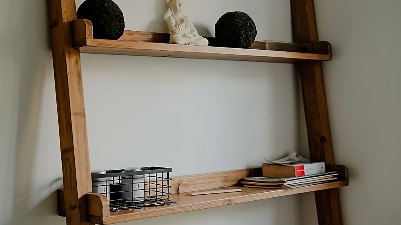 Aprende a organizar y decorar un espacio de meditación en casa pequeña