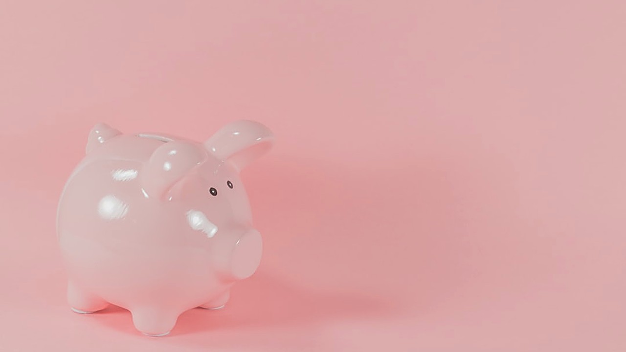 7 Clear Signs You’re Saving Money the Wrong Way