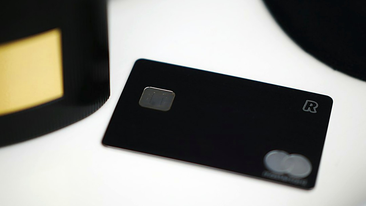 Closing a card can raise your credit utilization. Learn the closing-date trick, how to ask for limit increases,…