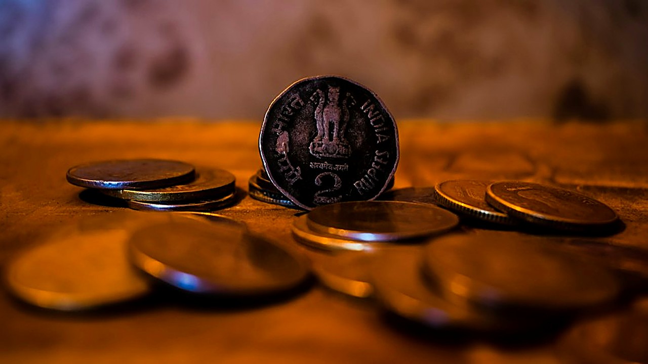Moving your emergency fund to a high-yield account? Check insurance, transfer times, withdrawal limits and taxes first…