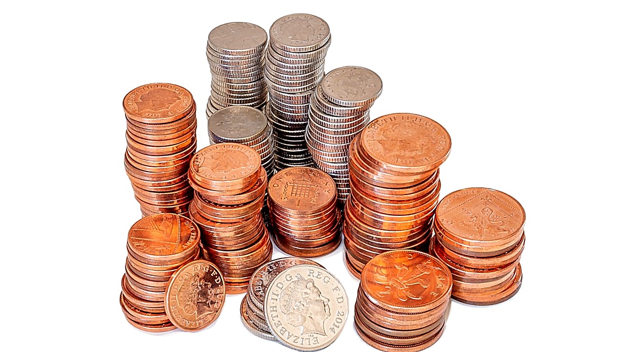 Saving with no target, keeping cash in checking, investing it: 7 emergency fund mistakes that fail you when it counts…