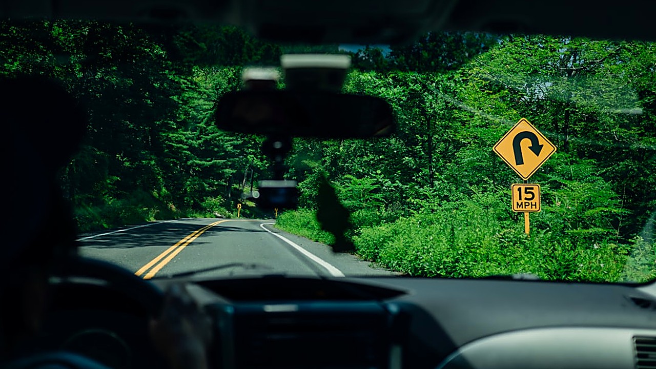 Discover practical ways a clean driving record can reduce your auto insurance premiums, from discounts and courses…