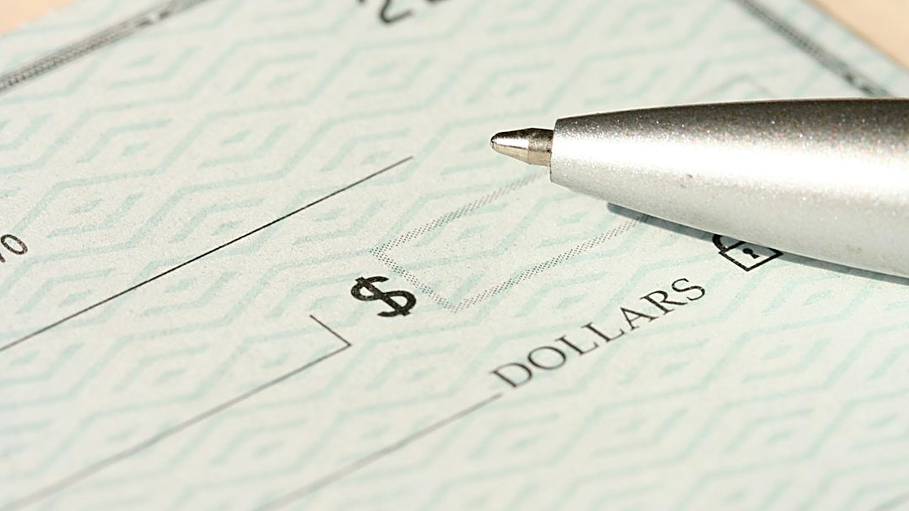 A step-by-step way to scan 12 months of bank and card statements, spot forgotten subscriptions, cancel them, and stop…
