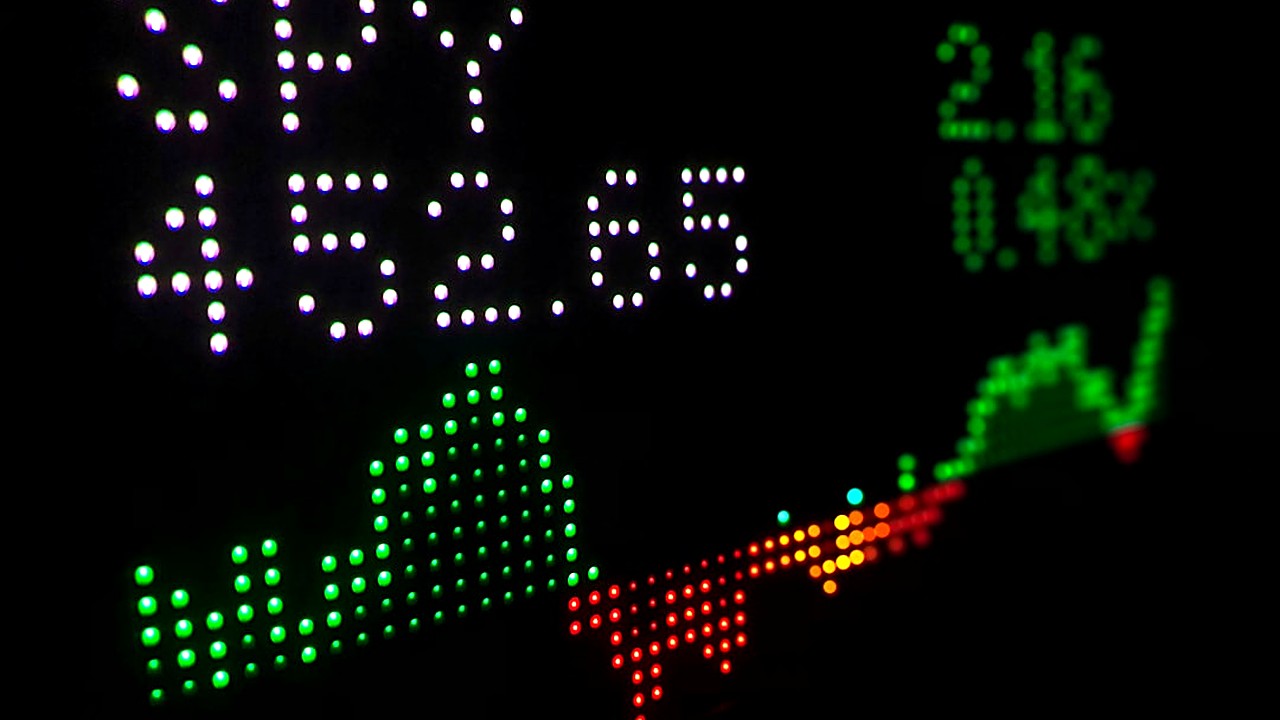 Learn practical steps to assess an index fund's risk, from volatility metrics to diversification checks, and make…