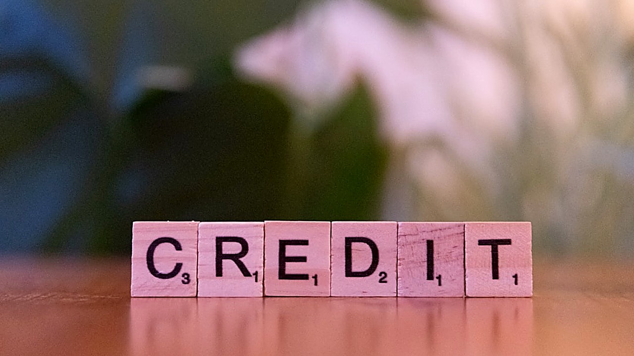 Practical steps to rebuild credit after bankruptcy. Learn how to start fresh with secured cards, credit-builder loans…