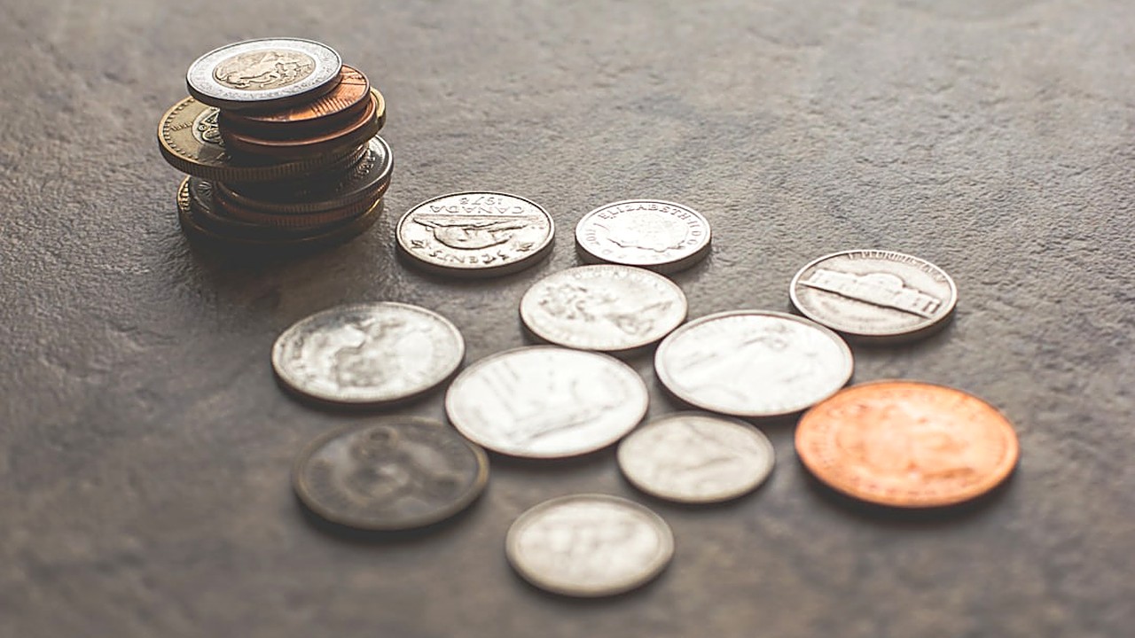 Practical tips for managing fixed income and reducing expenses