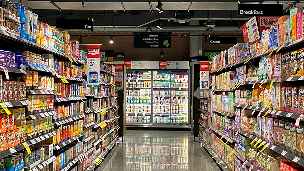 Learn how to save money on groceries without sacrificing quality