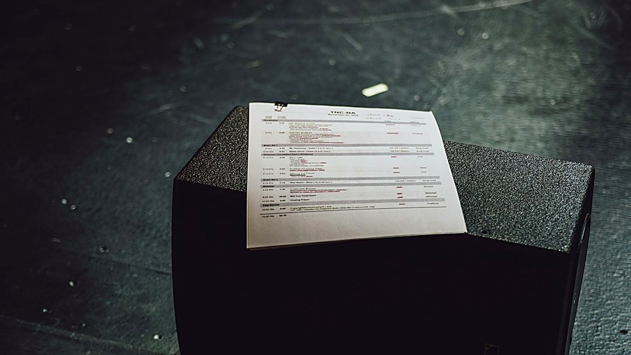Switching life insurance can shrink or delay your death benefit. See the contestability trap, the safe order of steps…