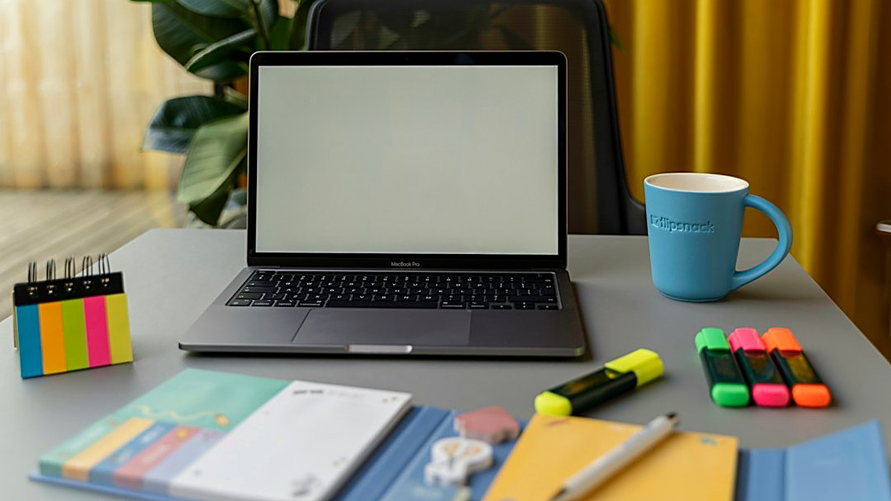 Where to list transferable skills on a career-change resume: a skill-matching method, bullet formulas, before-and-after…