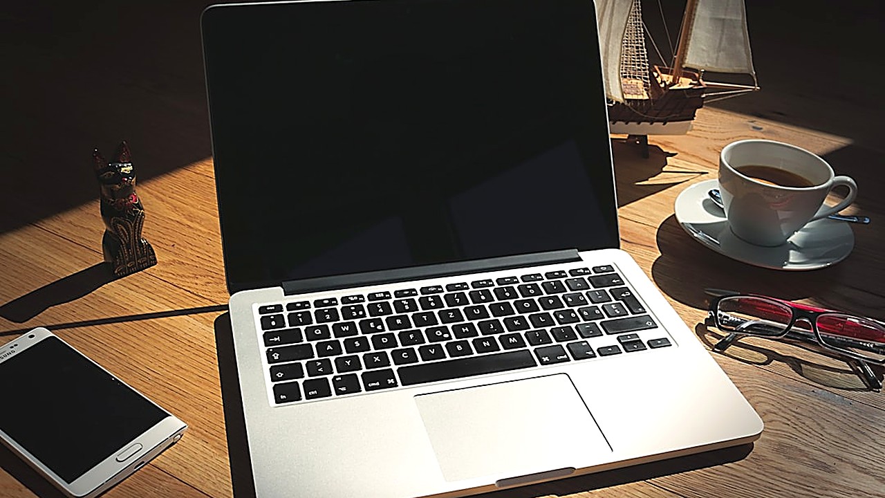 Learn how to frame career breaks honestly and effectively. Turn your time away from work into a compelling narrative…