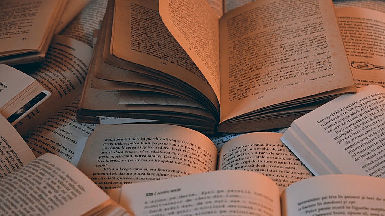 Learn practical ways to add transitional phrases to IELTS Writing Task 2 essays. Real examples, tips, and a checklist…