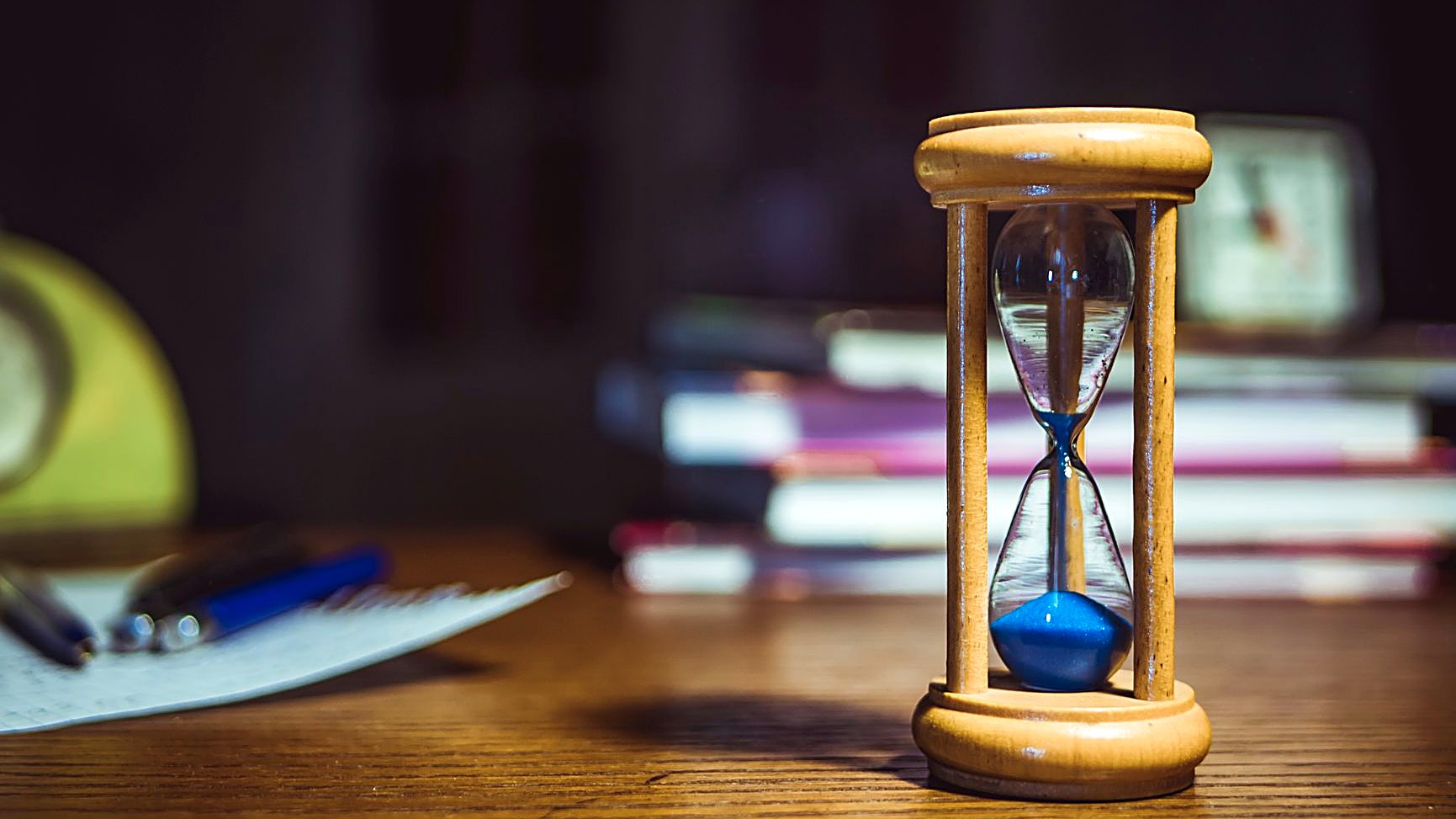 Learn practical, step‑by‑step methods to control your time in the IELTS Reading test and reach Band 8 with confidence.
