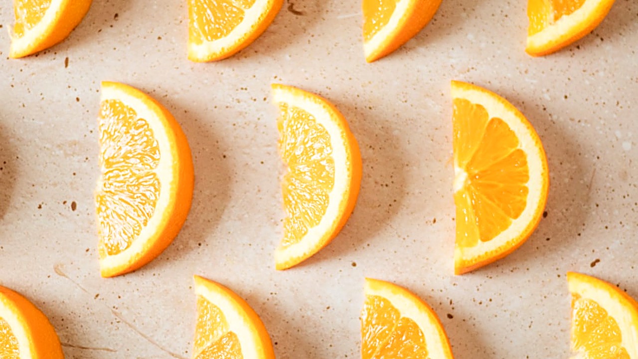 Learn practical ways to use vitamin C for healthier gums. Includes food tips, supplement guidance, and lifestyle habits…