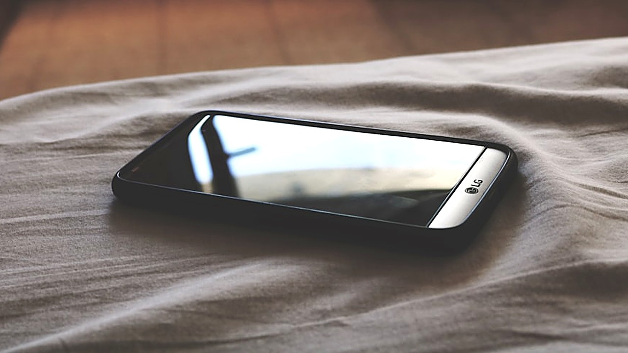 Discover real signs your ex misses you during no contact. Learn what to watch for and how to respond wisely.