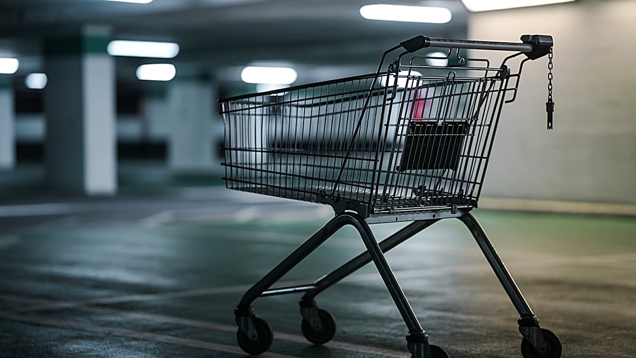 Learn how to create powerful abandoned cart email campaigns. Recover lost sales with expert tips on timing, content…