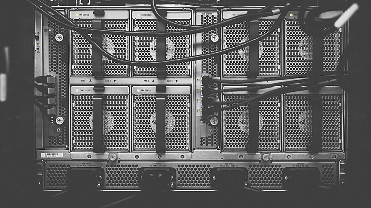 Learn the clear signs your small business needs a hosting upgrade. Slow speeds, frequent errors, or growing traffic?…